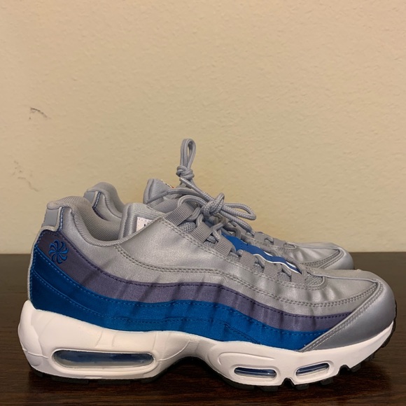 Nike Air Max 95 Pinwheel - Picture 3 of 7